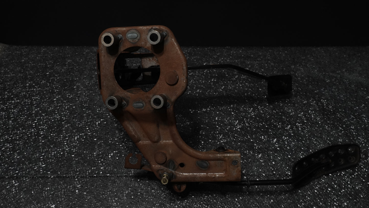Used OEM Manual Brake and Gas Pedal Assembly for NA/NB Mazda Miata